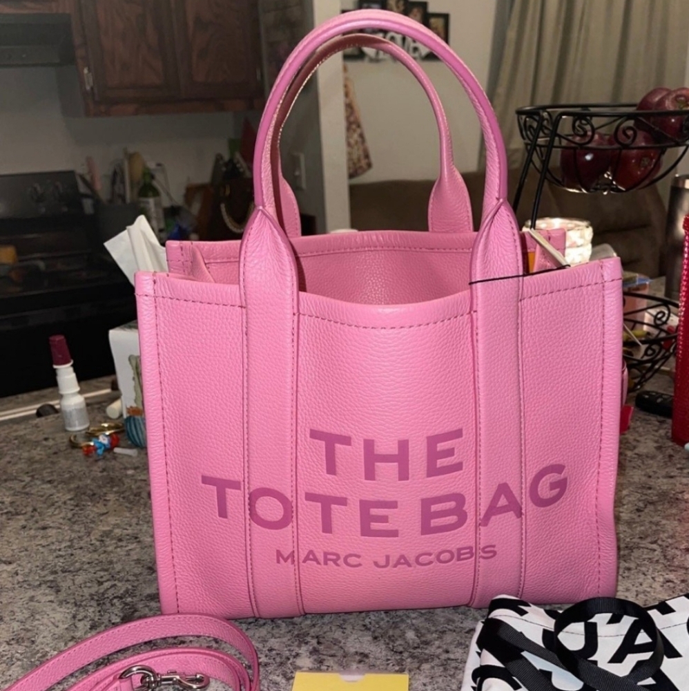 Marc Jacobs Medium Candy Pink Tote bag.